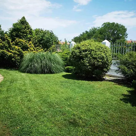 Πανσιόν Black Sea Pearl 4*