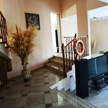 بيت ضيافة Black Sea Pearl