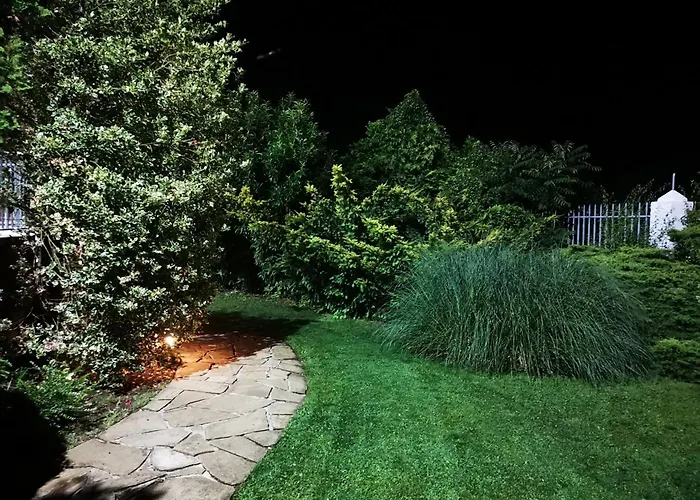 Black Sea Pearl 招待所 4*